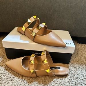 Nine West Dua Pointed Mule